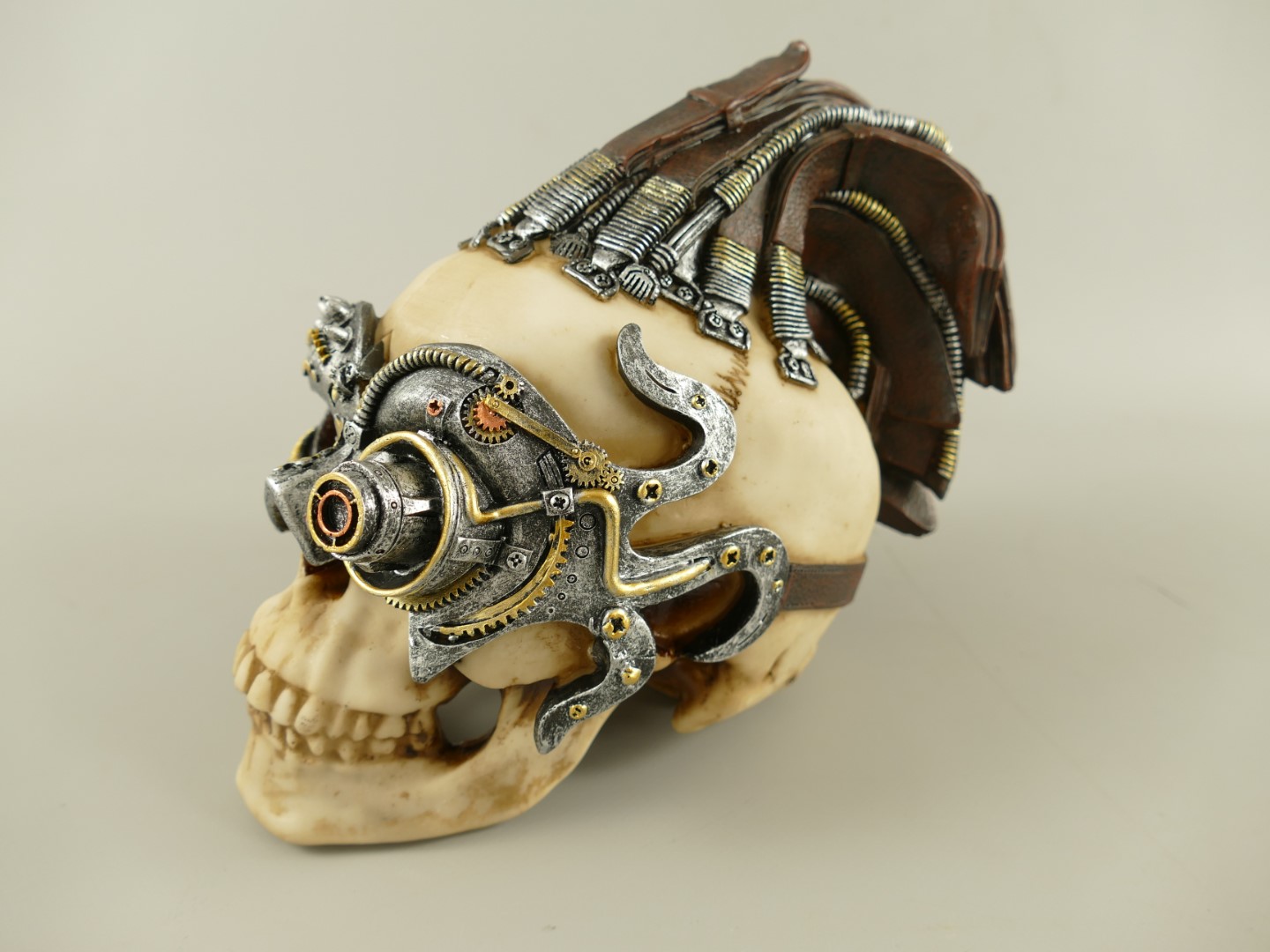 Figur Polystein Steampunk Totenkopf farbig H.18cm