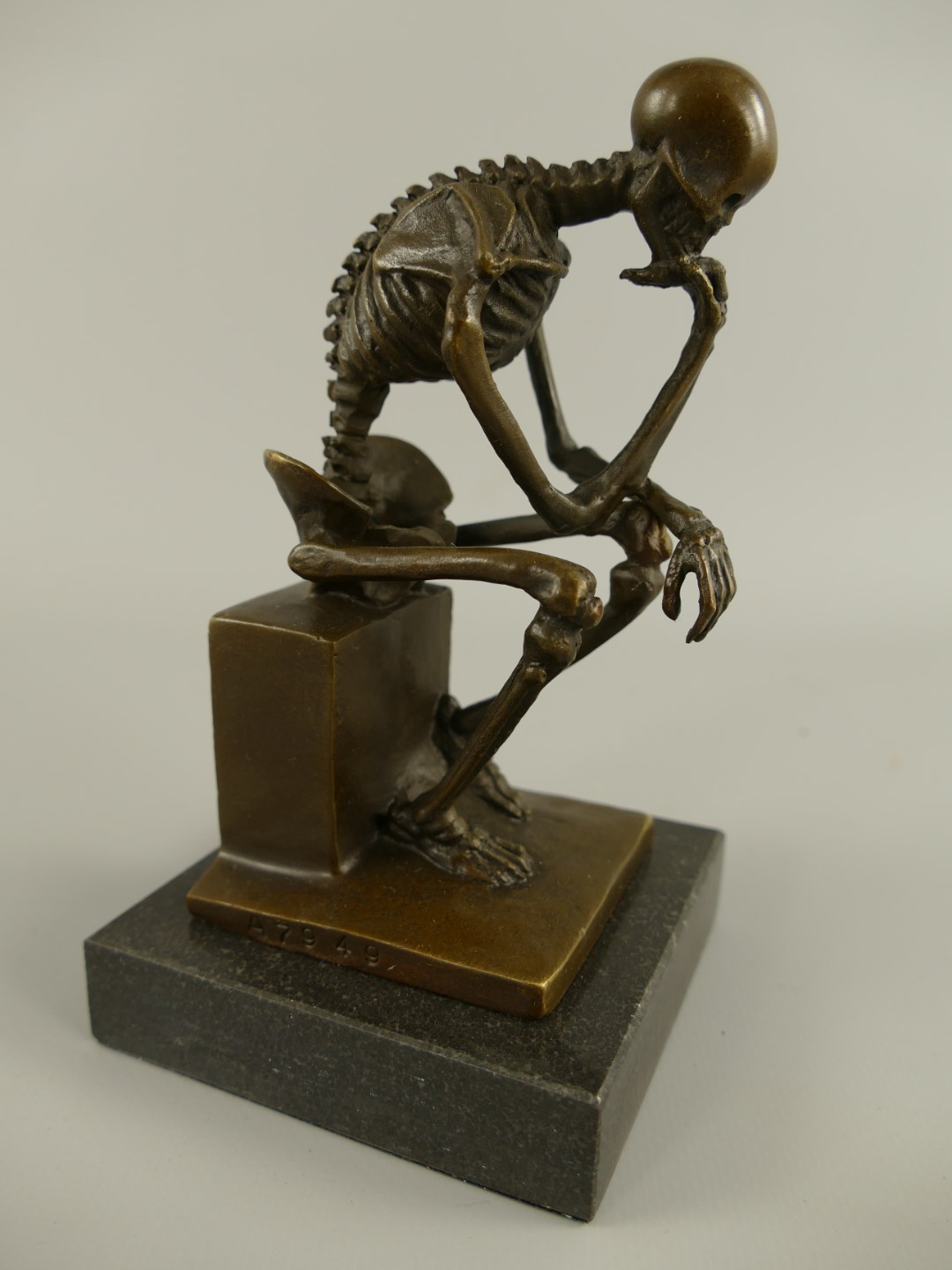 Figur Bronze Skelett H.15x9cm